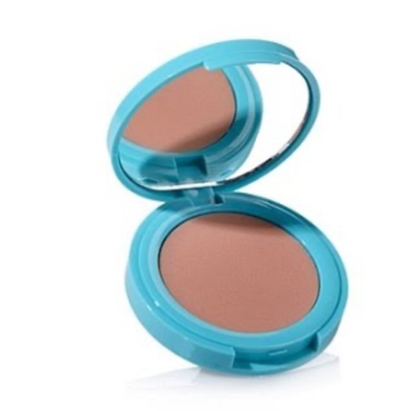 Carmindy & Co CarmaBlur Skin Perfector - Picture 1 of 5